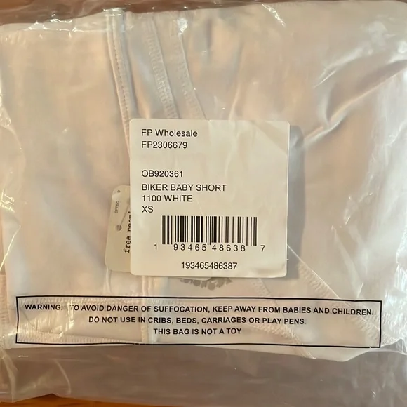 Free People Movement Biker Baby Short/ Good Karma High-Neck Crop size XS/S - Picture 8 of 11